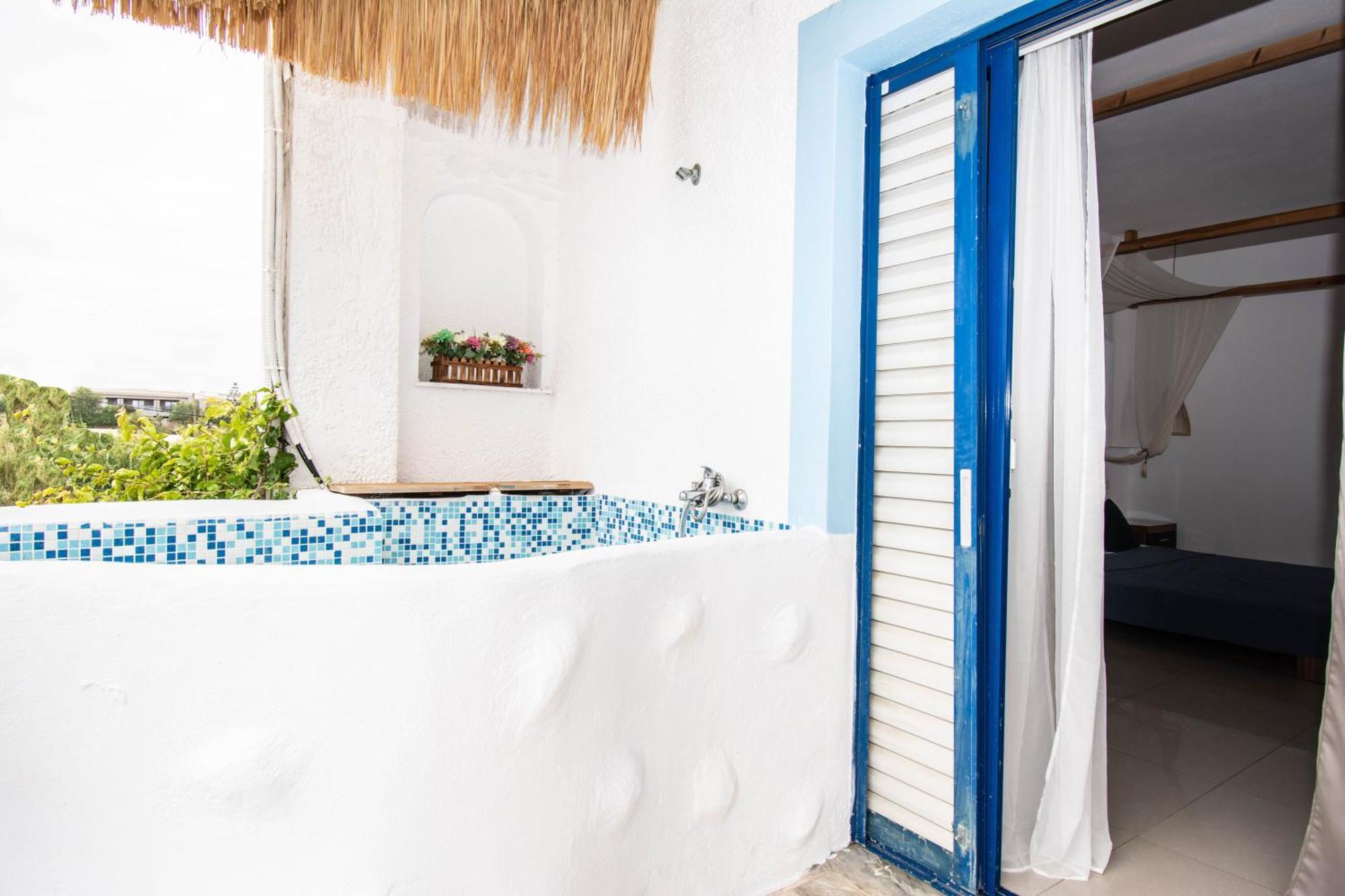 Ov Suites "By Checkin" Hersonissos  Exterior photo